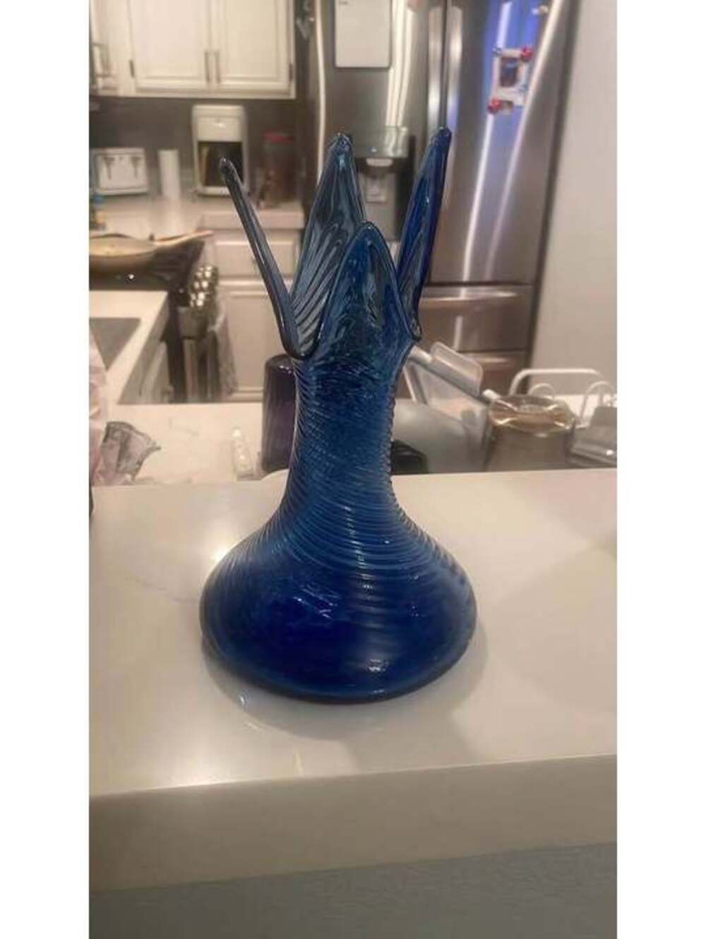 VINTAGE Cobalt Blue 4 Finger HANKERCHIEF Swung Vase - Picture 6 of 6